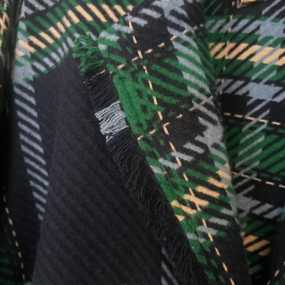 Green Plaid blanket Women's Coat - Picture 2 of 5